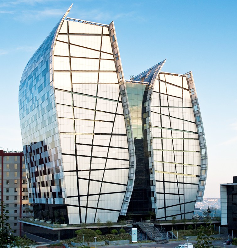 Alice Lane Towers, Johannesburg, South Africa (courtesy, africa-facts.org)