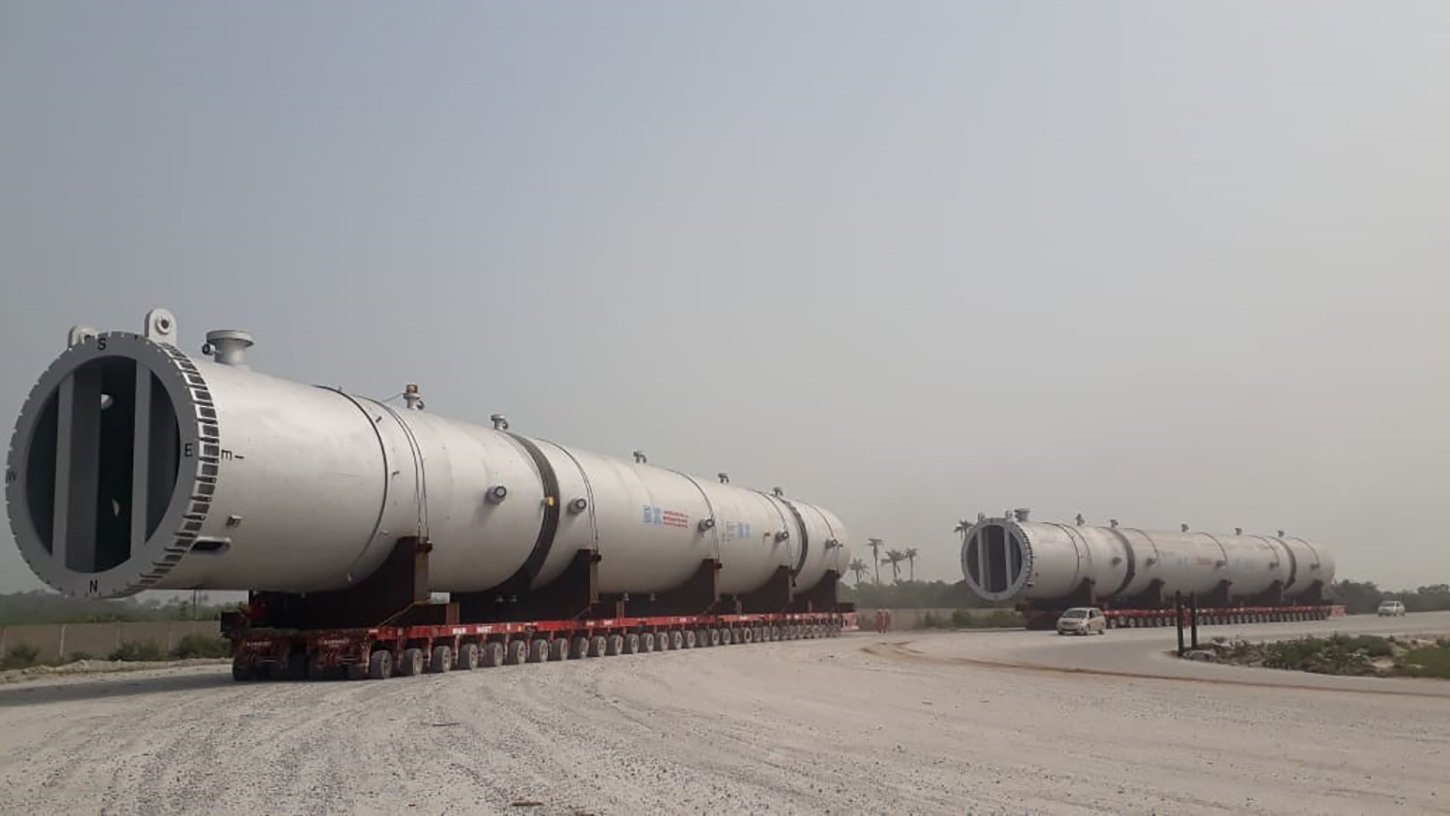 Transport of the refinery components to the site