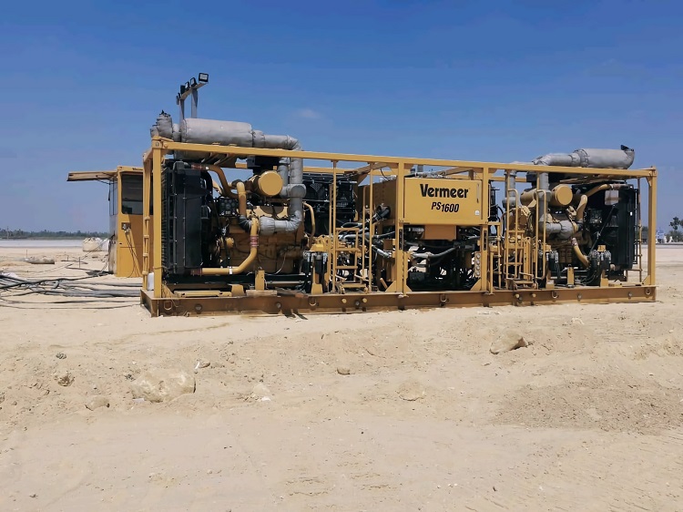 Vermeer D1000X900 Horizontal Directional Drill, with twin Caterpillar C-27 engines