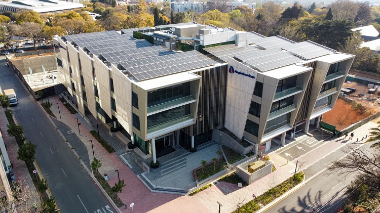 Home to blue chip company Anglo American’s Global Shared Services, the new Ikusasa building in Johannesburg can now boast world class status in green building standards