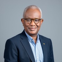 Dr Segun Faniran