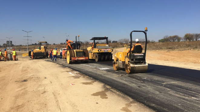 Roadworks by Lubbe Construction in South Africa (lubbeconstruction.co.za)